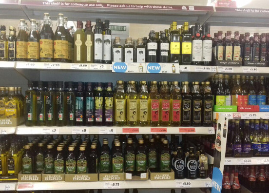 Lineal de aceites de oliva en el exterior