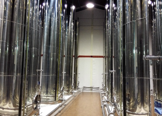 Bodega en una almazara de Jaén