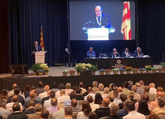 Las cooperativas agrarias catalanas facturan más de 2.340 M€ 