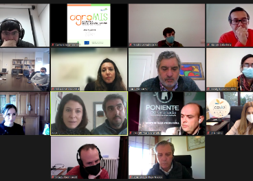 Participantes en el encuentro.