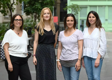 De izquierda a derecha, Fàtima Crispi, Sara Castro-Barquero, Francesca Crovetto e Irene Casas.