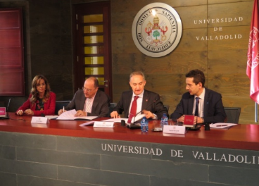 Firma del acuerdo de colaboración entre la UVA y Matarromera.